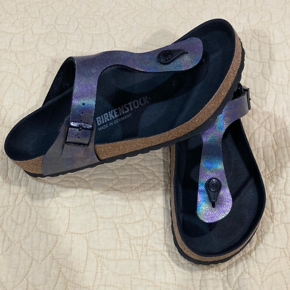 Birkenstock thong sandals. Size 39/8-8.5us
